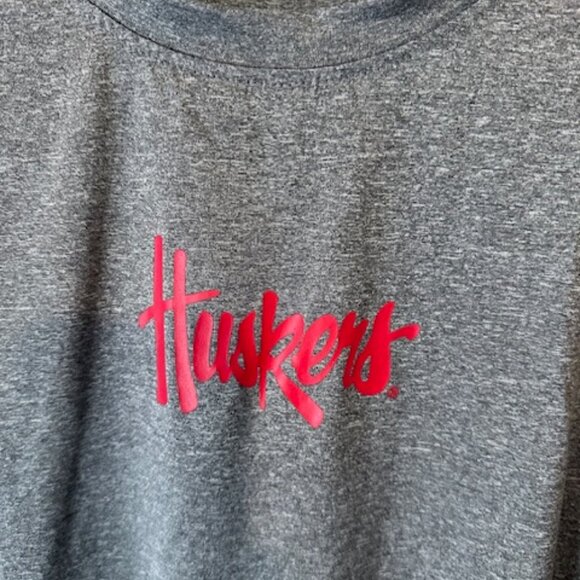 Proedge Huskers Gray and Red Shirt 8550 - Picture 3 of 5